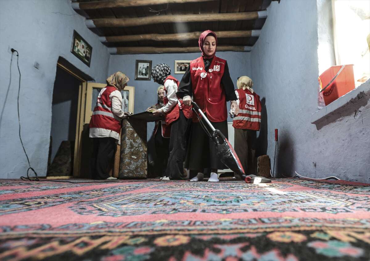 Konya’da engelli kız ve babasına yürek ısıtan dokunuş 10